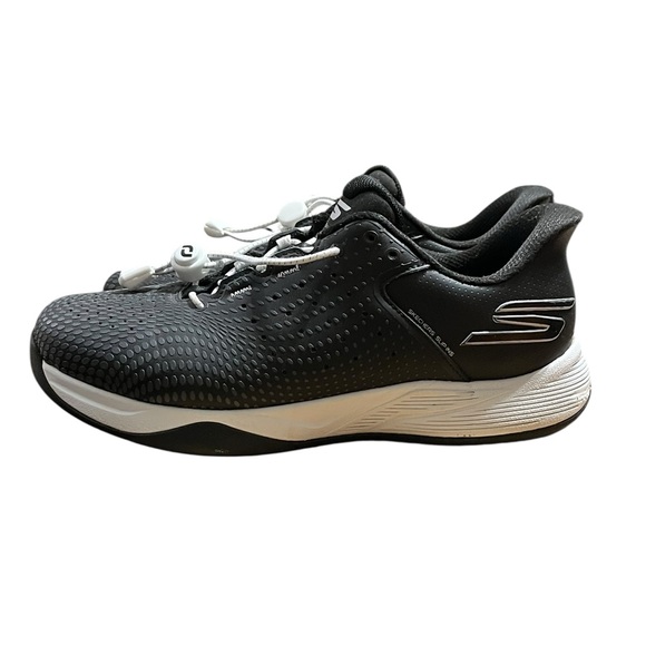 Skechers slip ins women’s size 9 Black and White Athletic Sneakers - Picture 3 of 8